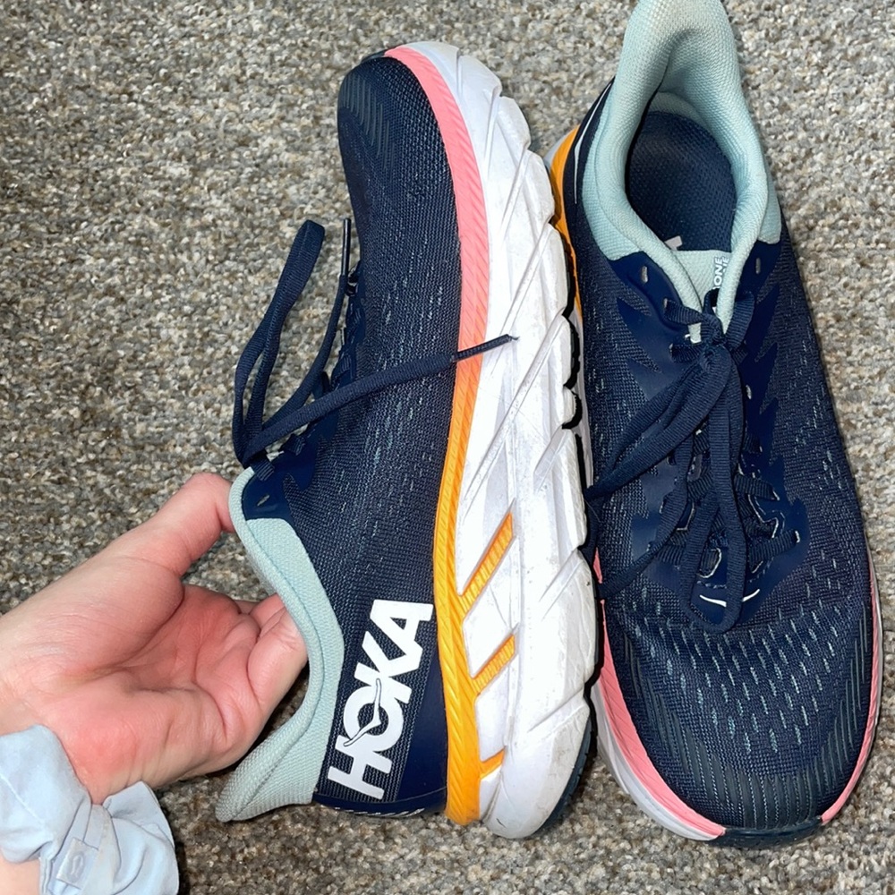 Hoka Clifton 7